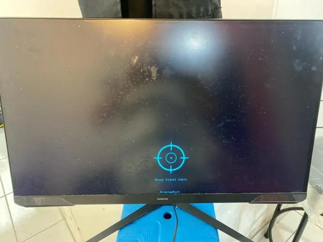 MONITOR SAMSUNG 27? - DEFEITO NO DISPLAY