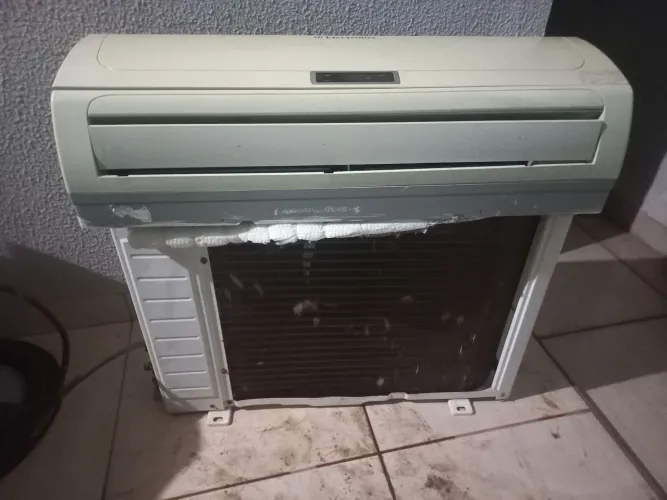 Vendo ar condicionado