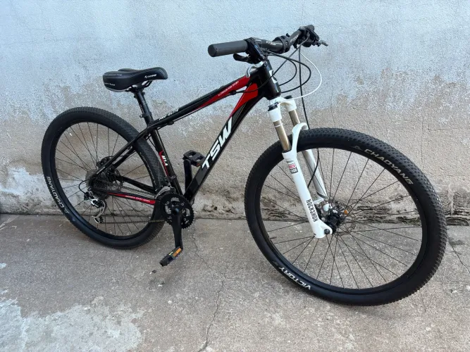 Bike kws aro 29 suspensão rock shox xc30 kit deore xt 