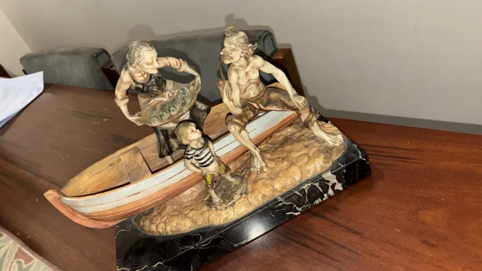Estátua Italiana em resina O Pescador? 30 cm