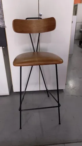 Banqueta Kita Corten Couro para Escritório