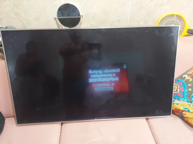 Smart tv LG 49UJ7500 com defeito retirar peças.