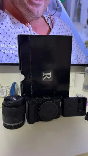 Canon R50V + KIT COMPLETO