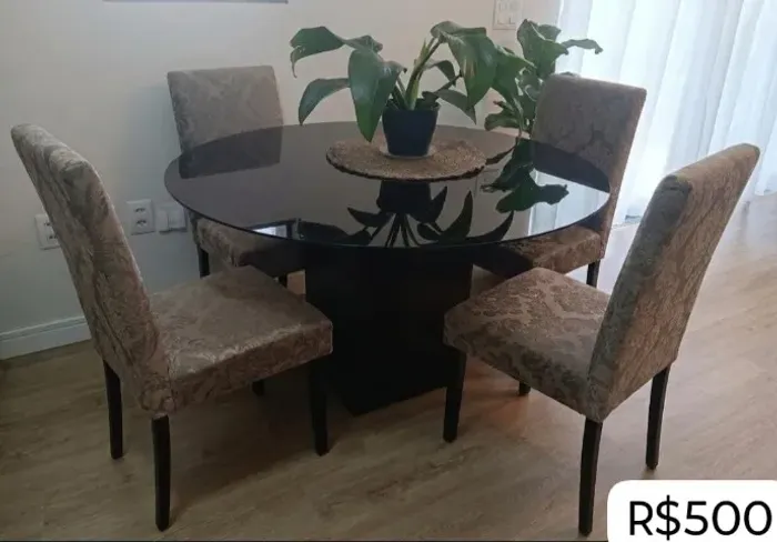 Conjunto Mesa Redonda Vidro 1,20m + 4 Cadeiras Estofadas