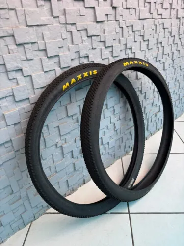 Par de Pneus Maxxis Pace aro 26