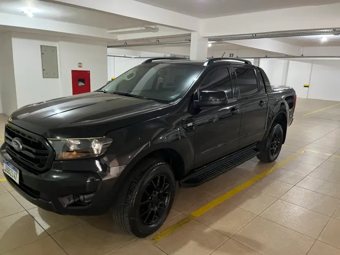 Ford Ranger Black 2.2 4X2 CD Diesel AUT 2022