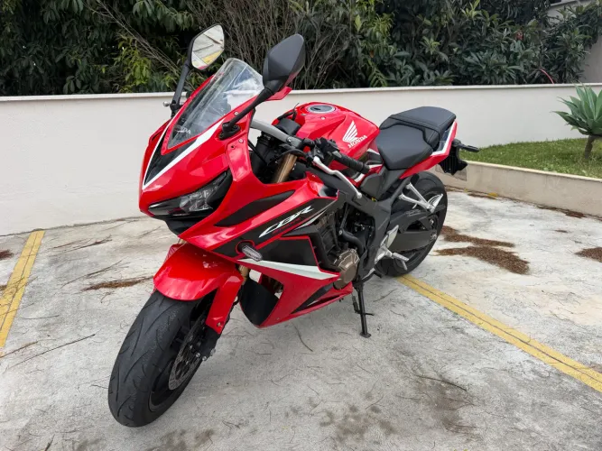 Cbr 650R Raridade 3 mil km