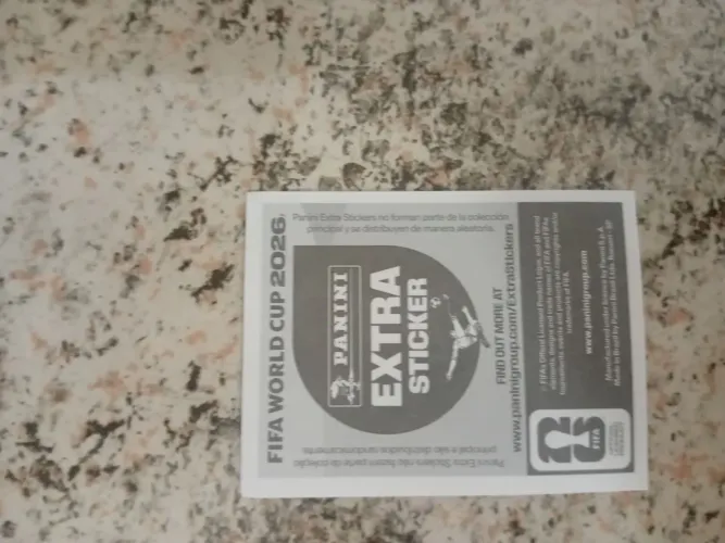 Figurinha da copa  eu to vendedor  pacotinho de figurinha da copa 6 reais 
