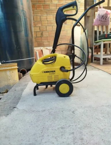 Lava-jato Karcher SEMIPROFISSIONAL