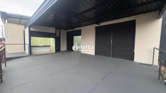 Galpão disponível para locação no bairro Laranjeiras em Uberlândia-MG