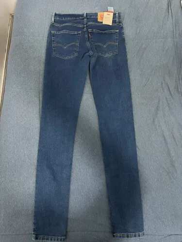 Calça Levi?s código 512