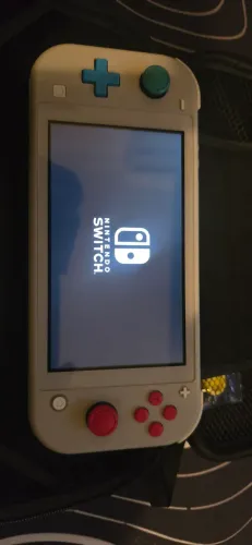 Switch Lite edição Zacian e Zamazenta