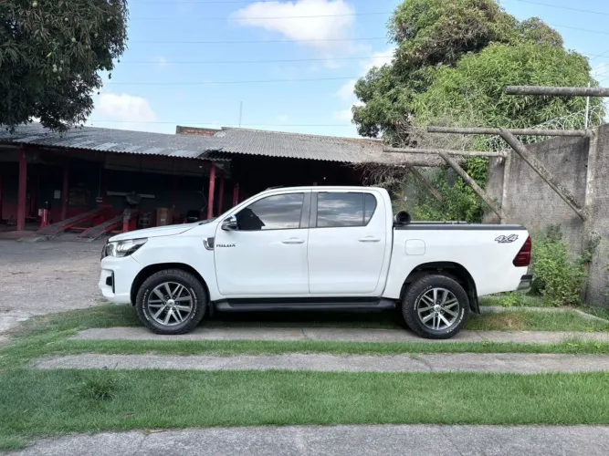 Toyota Hilux CD SRV 4X4 2.7 Flex 16V Aut. 2018
