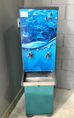 Bebedouro de 25lt da Frisbel ( INDUSTRIAL, NOVO E COM FILTRO GRÁTIS )