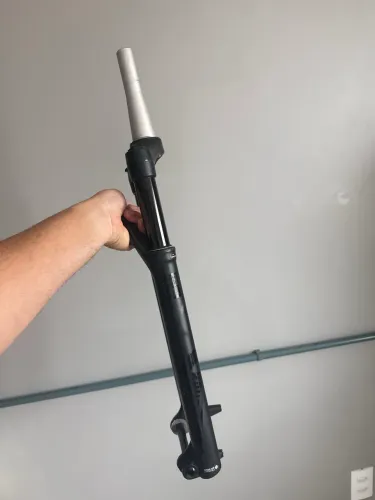 Suspensão Rock Shox Reba Boost aro 29