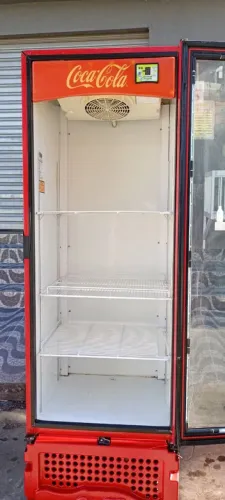 Geladeira Expositora coca cola 450 litros /220 volt
