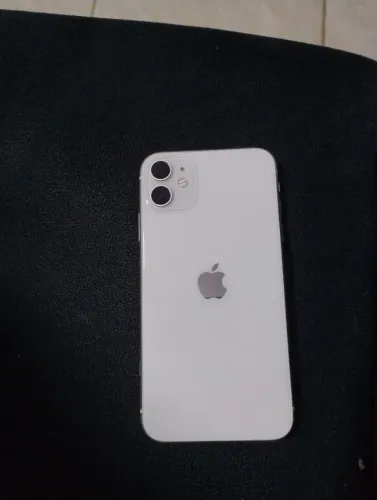 iPhone 11+cabo novo