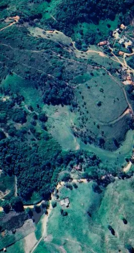 Vendo lote de 11.486 m2 - Localizado na estrada do Potãozinho