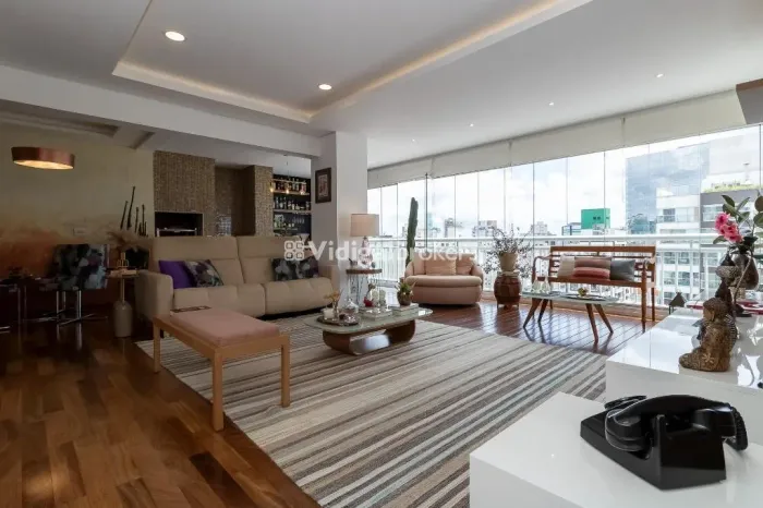 Apartamento todo reformado no Paulista Home Resort