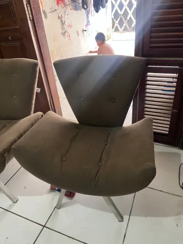 Vendo poltrona 150 às duas