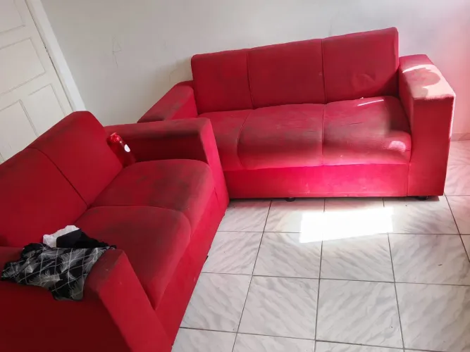 Vende_ se um conjunto de sofa
