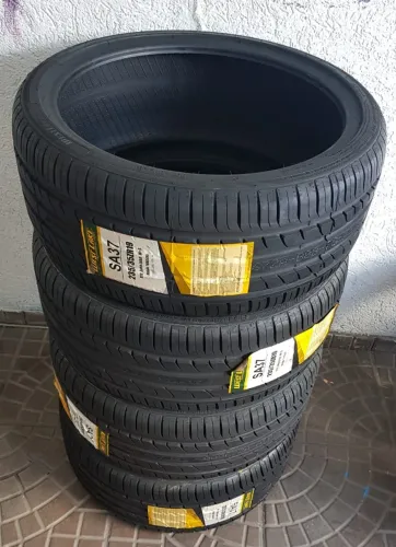 4 Pneus aro 19 - Novos