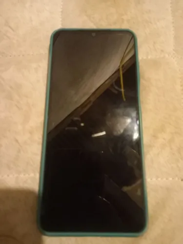 Vendo celular Motorola moto e22