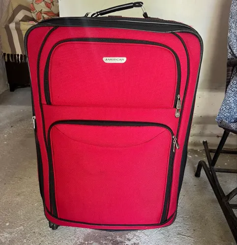 VENDO MALA GRANDE EM ÓTIMO ESTADO