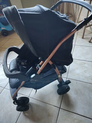 Carrinho de bebê