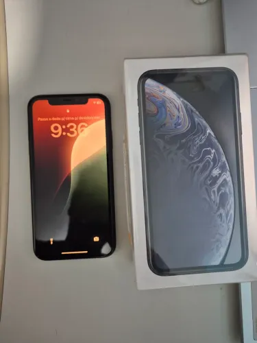 iPhone XR 64gb