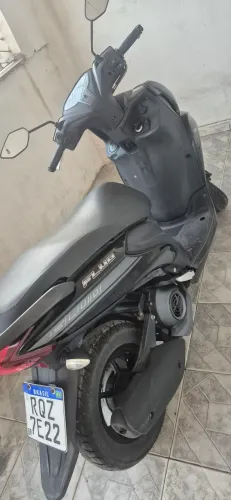 Moto yamaha fluo 125cc preta