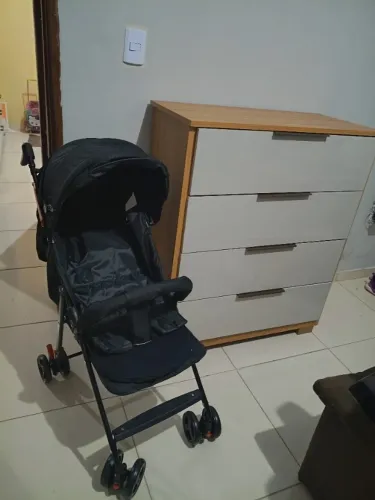 Carrinho de passeio bebê