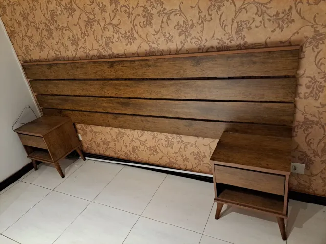 Cabeceira de cama de casal com criado mudo excelente estado celular *
