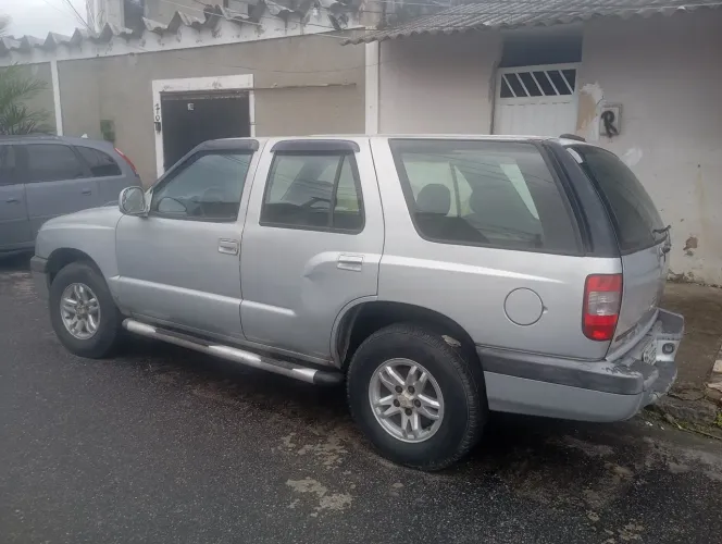 Chevrolet S10 Blazer 2.4 MPFI 8V 128cv 4P 2001