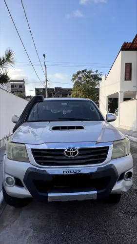 Toyota Hilux CD SRV D4-d 4X4 3.0 TDI Diesel AUT 2012