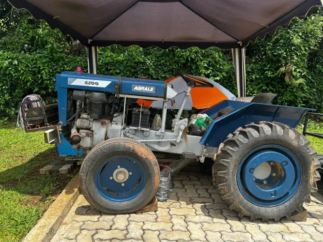 Trator Agrale 4100 - Mini trator para sítio e chácara