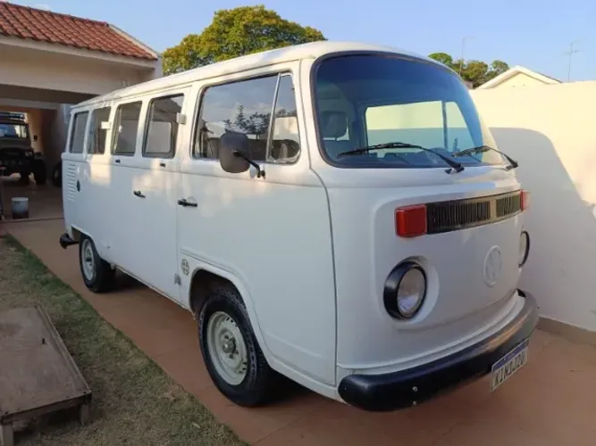 Volkswagen Kombi Standard/ Luxo/ Serie Prata 1994