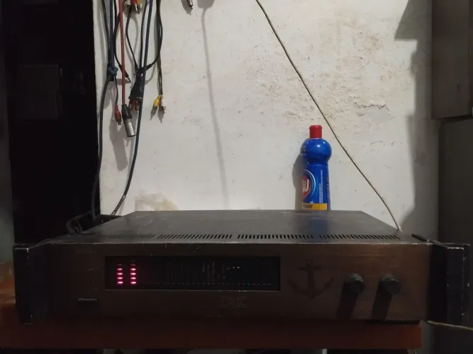 Amplificador naschville NA2200