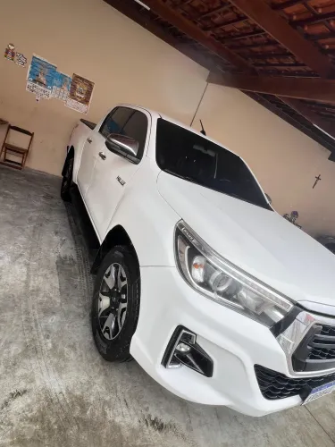 Toyota Hilux CD SRX 4X4 2.8 TDI 16V Diesel Aut. 2019