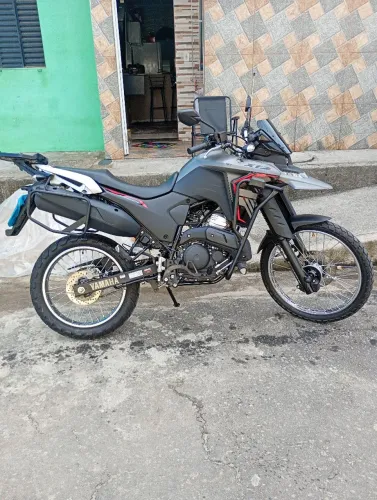27.000,00Vendo Lender, 250cc, com 2.660 km.
