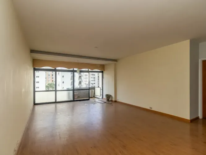 Apartamento à venda no Edifício Lorena no Jardim América em São Paulo - SP