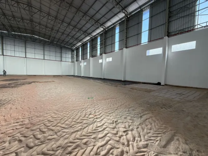 ALUGO GALPÃO INDUSTRIAL DE 1.945 m² por R$ 50,00 o m²/mês - Av. Torquato Tapajós - Manaus/