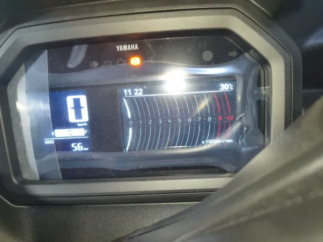 Vendo XMAX 300 2027 com 52km rodados ZERO