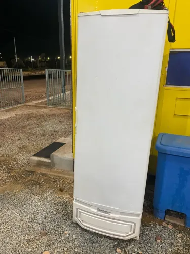 VENDO FREEZER