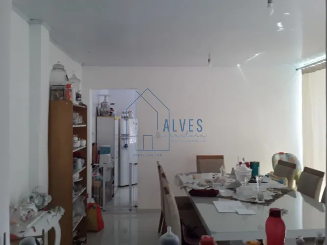 Casa térrea com quintal!!!! para venda ou locação no Jardim Campo Grande