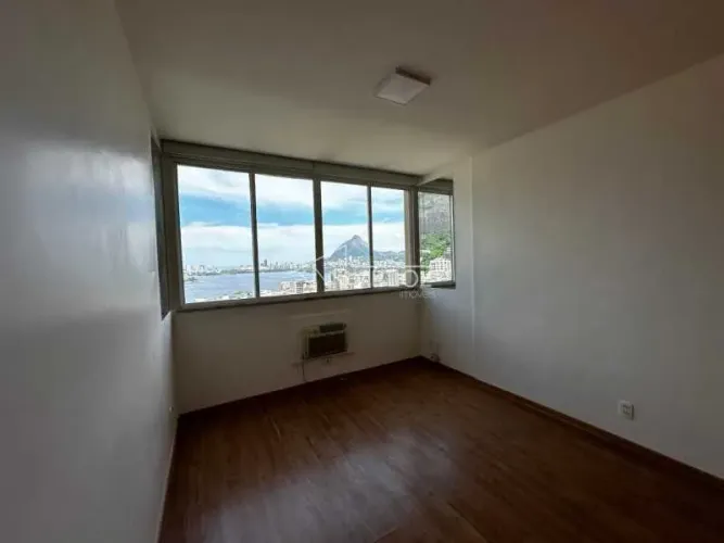 Apartamento - / Residencial / Jardim Botânico