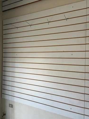 Painéis Canaletados para Loja - MDF Branco - Ótimo Estado - Diversas Medidas