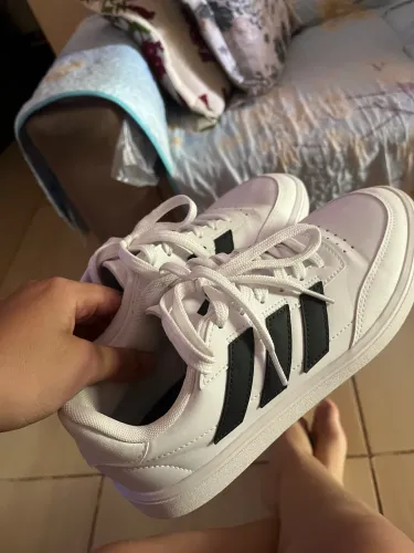 Tênis Adidas Branco com Preto - Usado Apenas 1 Vez