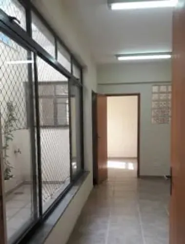 Sala comercial na Avenida Francisco Vieira Bueno, 129 - Conjuntos 3 e 4 120 m²