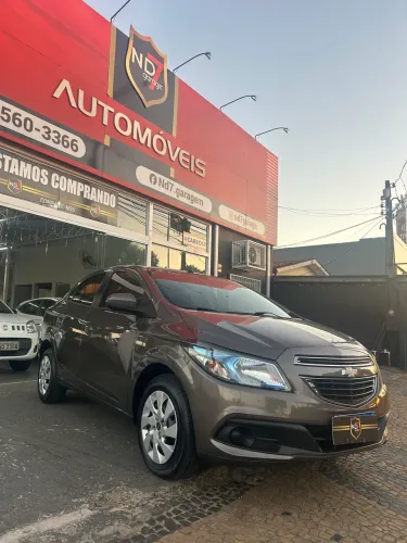 Chevrolet Prisma Sed. LT 1.4 8V Flexpower 4P Aut. 2014